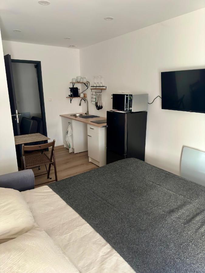 Studio Au Cloitres Mirecourt Bagian luar foto